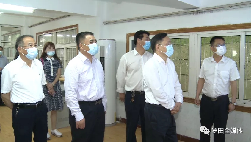 省教育厅督办组来我市检查